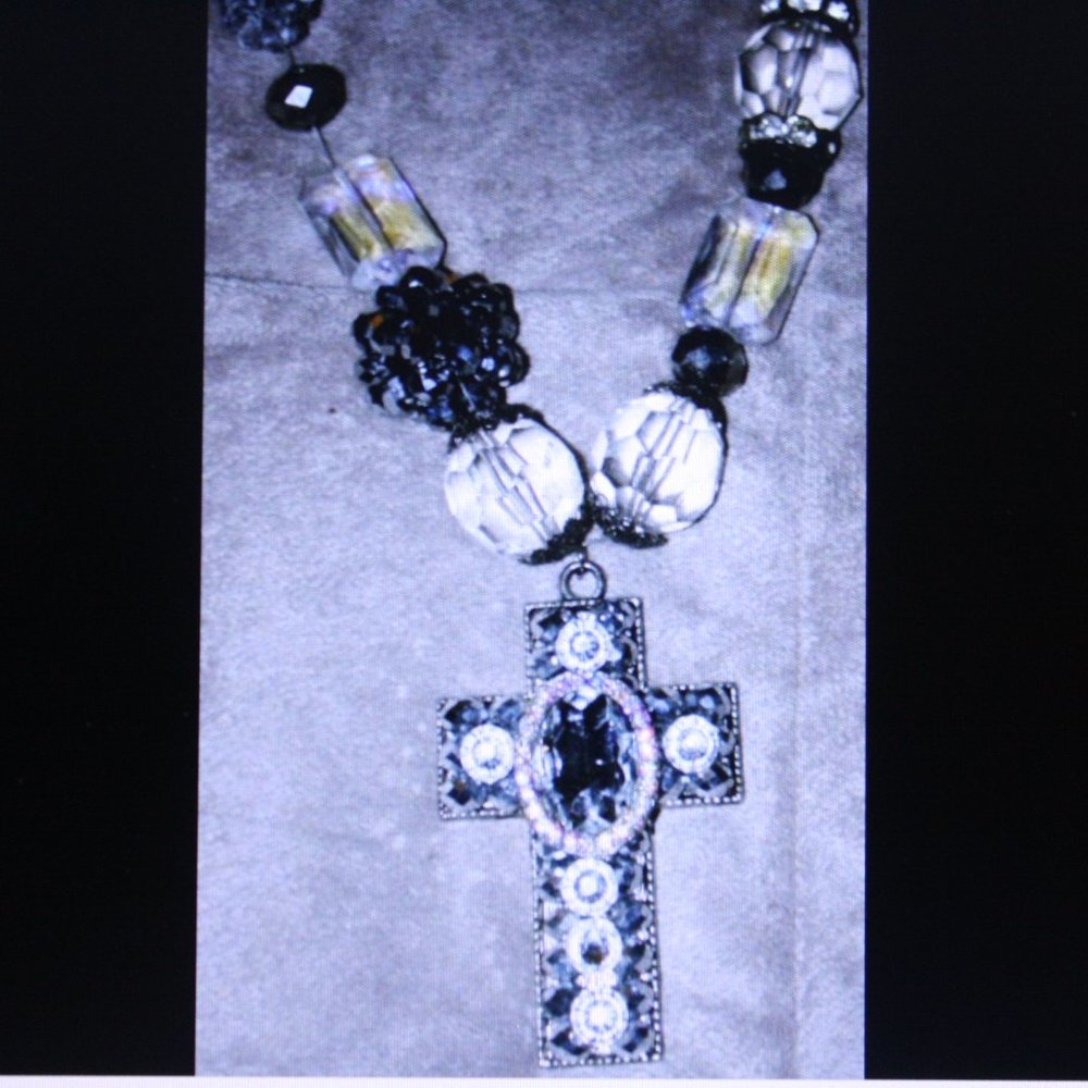 Vintage Chunky Cross & Swarovski Crystal Beaded Necklace